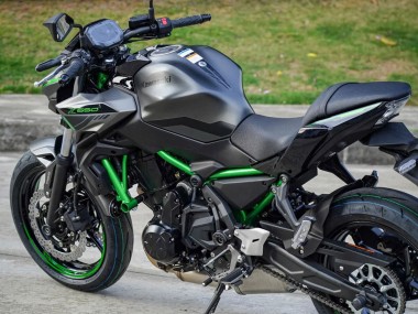 Wholesale 2020-2023 Kawasaki Ninja Z650 Motorcycle Fairings - Black Green