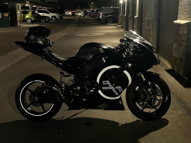 2006-2007 Kawasaki ZX10R Motorcycle Fairings - Glossy Black White Circle