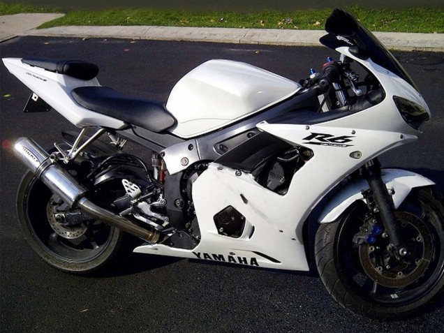 2003-2004 Yamaha YZF R6 Motorcycle Fairings - White Black Decals