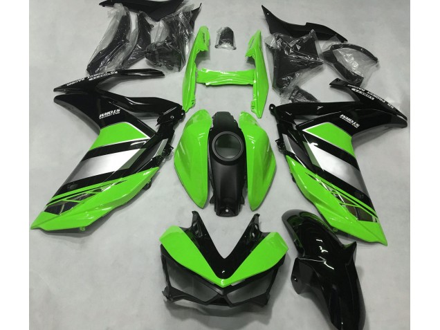 Bright Green Yamalube 15-18 R3 Fairings Bright Green Yamalube 15-18 R3 Fairings