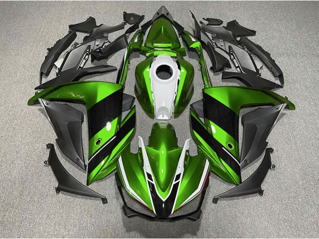 Green Black and White 15-18 R3 Fairings Green Black and White 15-18 R3 Fairings