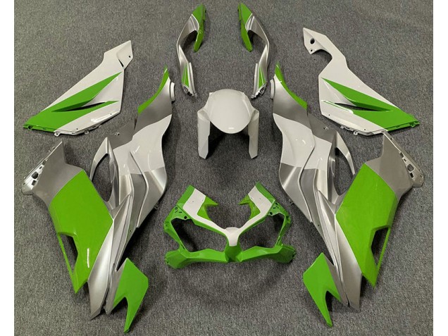 Green White and Silver 19-23 ZX6R Fairings Green White and Silver 19-23 ZX6R Fairings