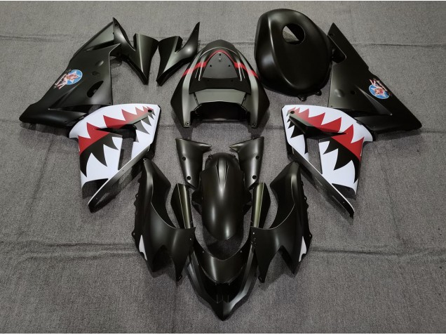 Matte Black Betty Bomber 04-05 ZX10R Fairings Matte Black Betty Bomber 04-05 ZX10R Fairings