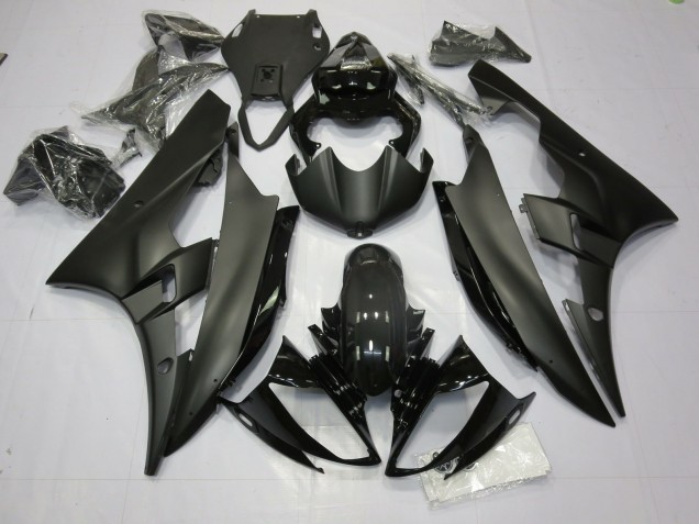 Matte and Gloss Black 06-07 R6 Fairings Matte and Gloss Black 06-07 R6 Fairings