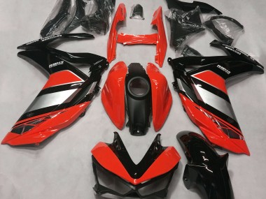 Red Yamalube 15-18 R3 Fairings