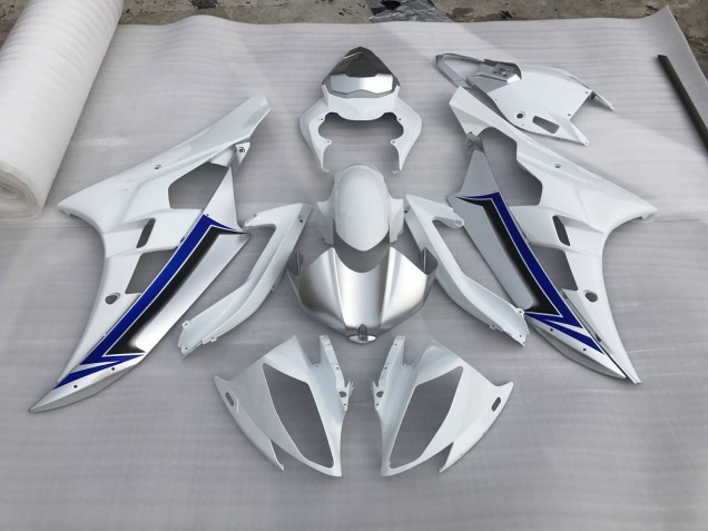 Silver and Blue 06-07 R6 Fairings Silver and Blue 06-07 R6 Fairings