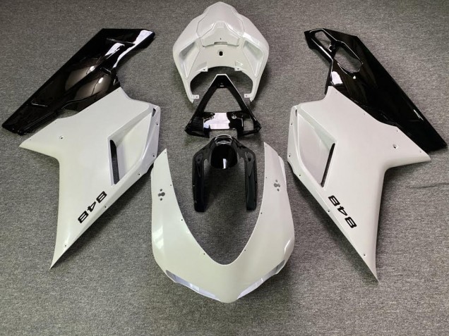 White Pearl and Black 07-14 Ducati 848 1098 1198 Fairings White Pearl and Black 07-14 Ducati 848 1098 1198 Fairings